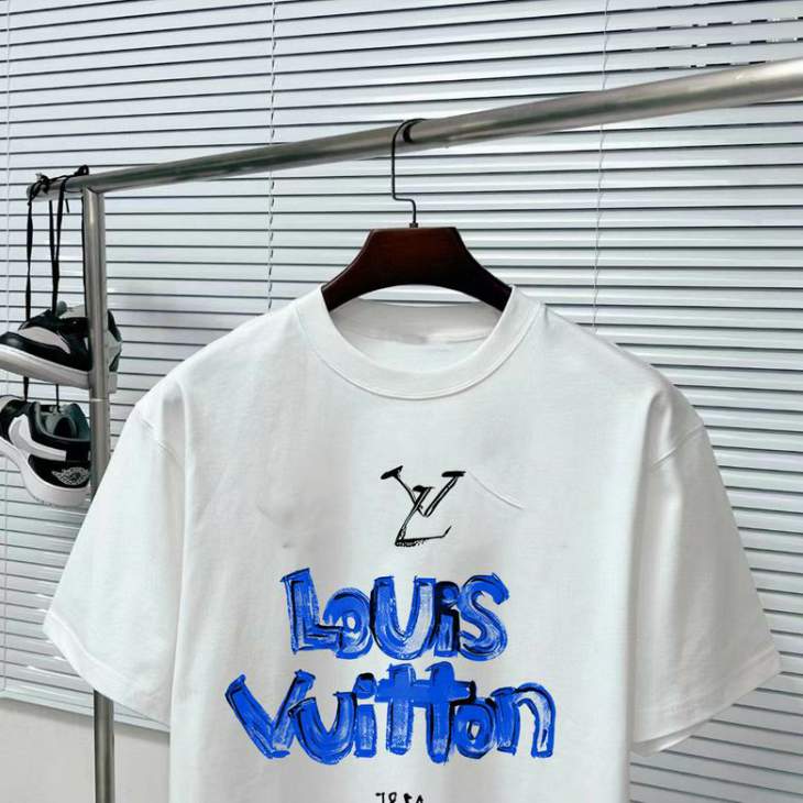 Picture of Louis Vuitton T Shirts Short _SKULVS-XXL11Ln1167171